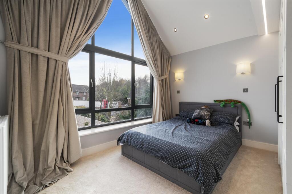 Additional image 21 of The Grove, Hampton-In-Arden, Solihull