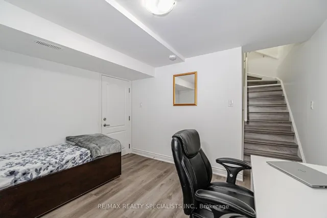 Additional image 32 of 8 Drayglass Crt