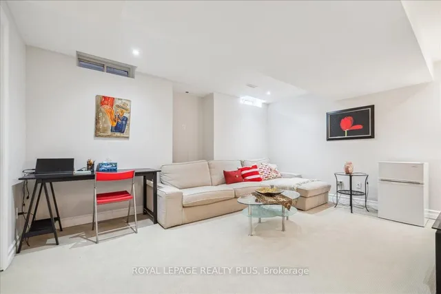 Additional image 23 of 487 Cedar Hedge Rd