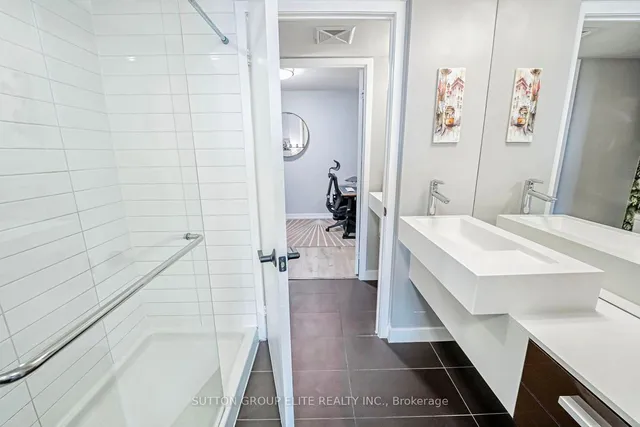 Additional image 26 of 38 Dan Leckie Way Unit 1611