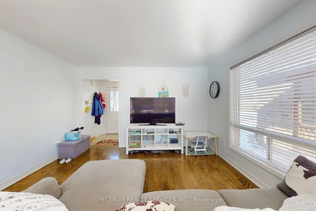 Additional image 9 of 1528 Evans Terr