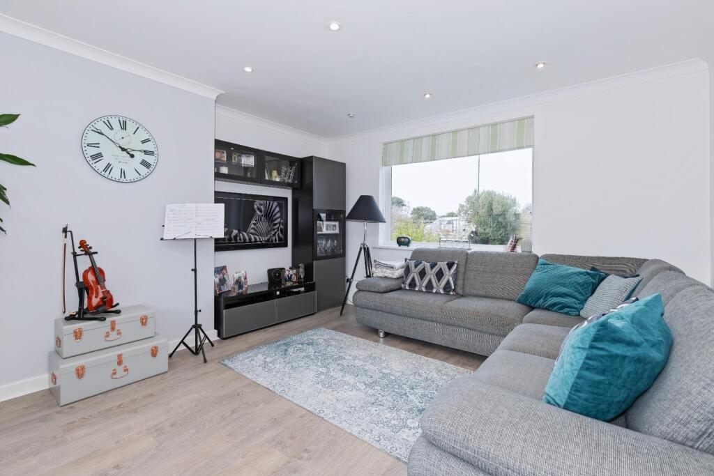 Additional image 34 of Ormonde Way, Shoreham-By-Sea