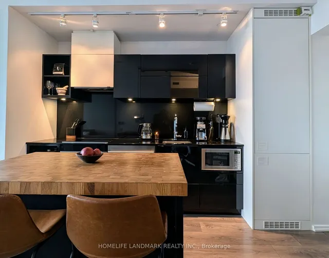 Additional image 5 of 125 Peter St Unit 1104