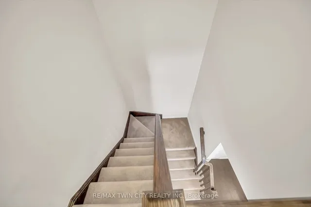 Additional image 30 of 563 Goldenrod Lane