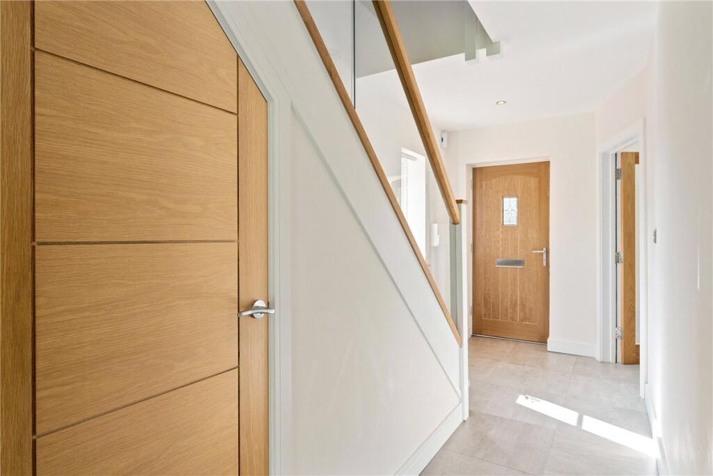 Additional image 5 of Middleton Close, Cambridge, CB4