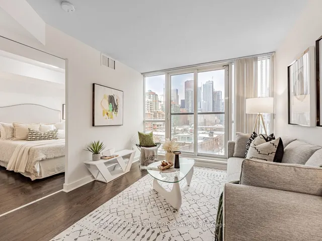 Additional image 5 of 320 Richmond St Unit 813