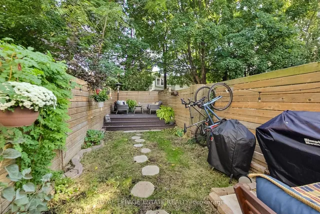 Additional image 15 of 105 Bastedo Ave