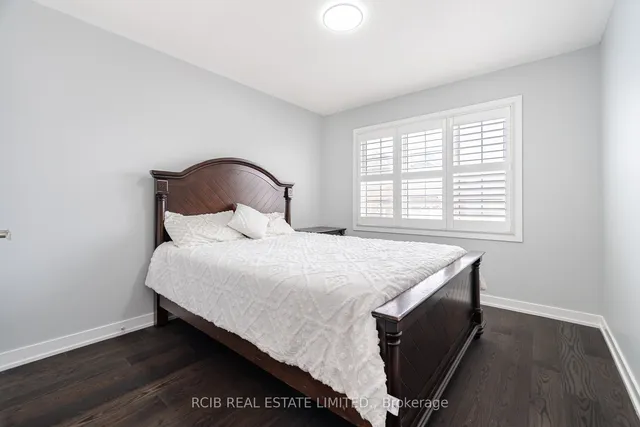 Additional image 40 of 2 Villadowns Tr