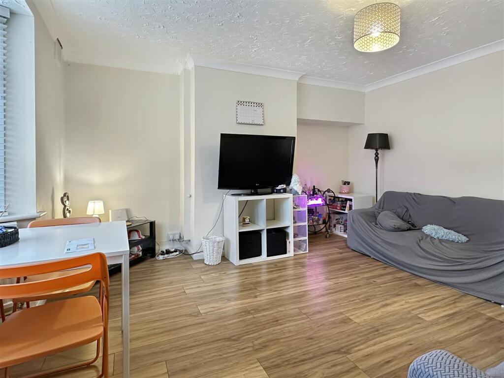 Additional image 5 of Laburnum Close, Cambridge