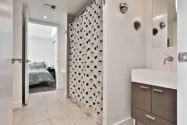 Additional image 17 of 110 Charles St Unit 404