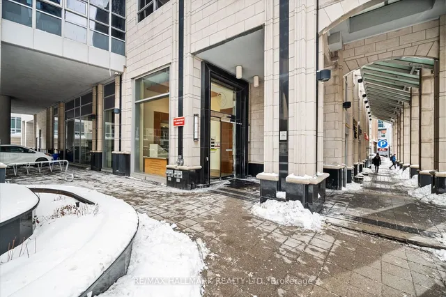 Additional image 4 of 761 Bay St Unit 2303