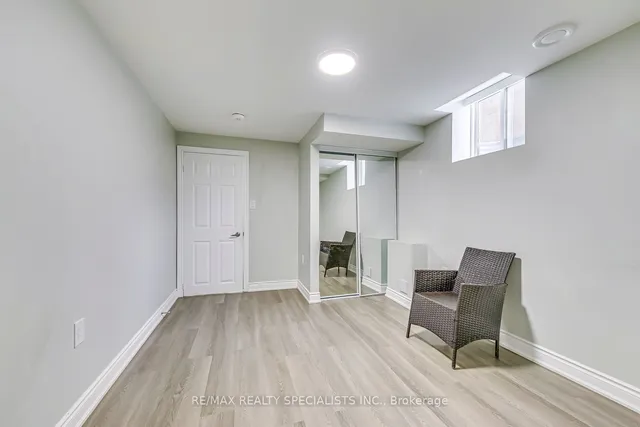 Additional image 33 of 328 Valleyway Dr