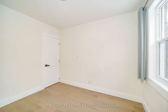 Additional image 17 of 1380 Woodbine Ave