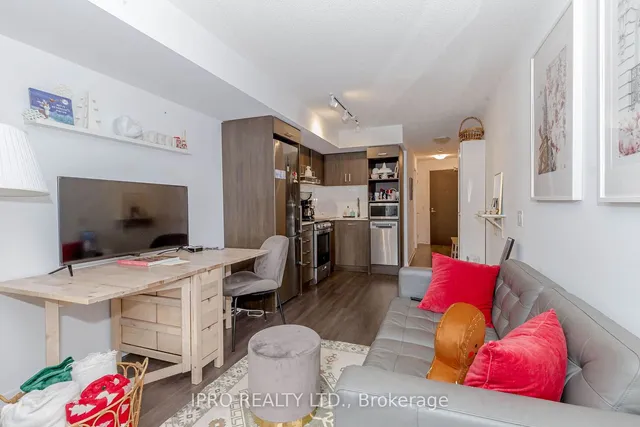 Additional image 19 of 219 Dundas St Unit 1705