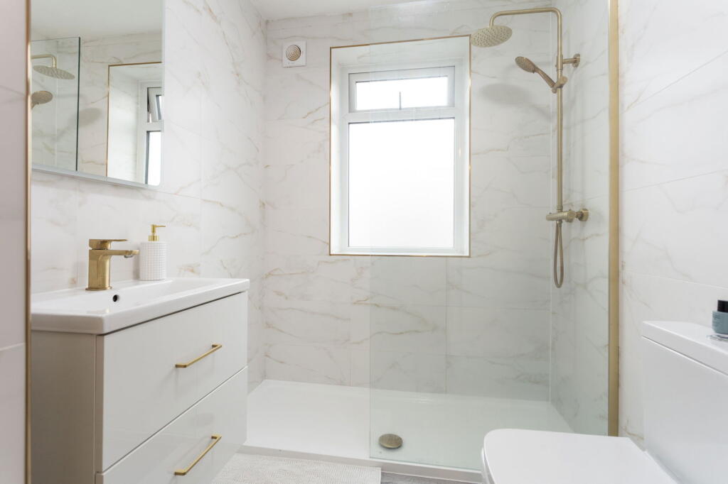 Additional image 11 of Rocklands Avenue, Baildon, Shipley, BD17 5NF