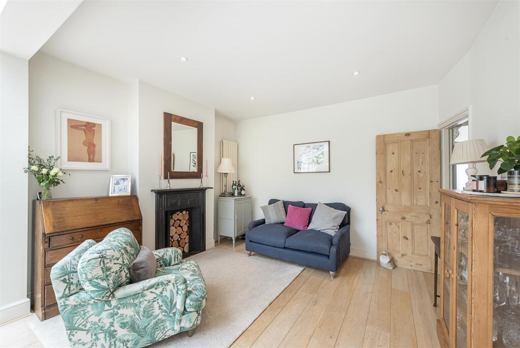 Additional image 4 of Coleswood Road, Harpenden
