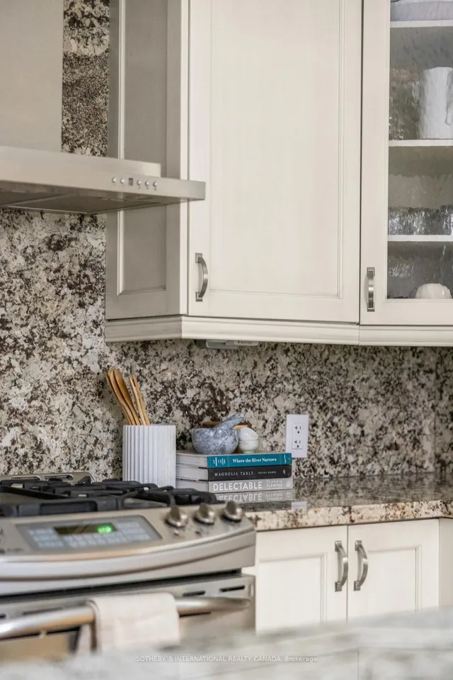 Additional image 15 of 48 Logan Ave