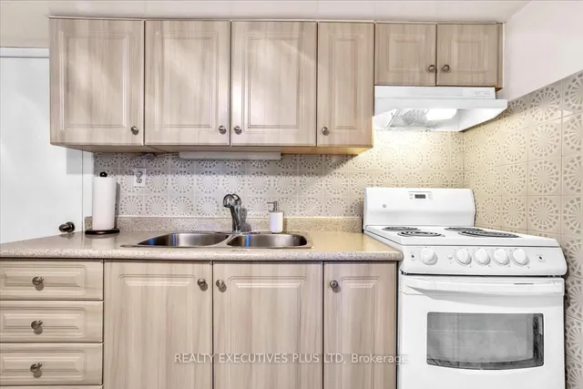 Additional image 26 of 30 Venn Cres