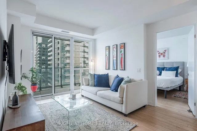 Additional image 3 of 10 Park Lawn Rd Unit 3510