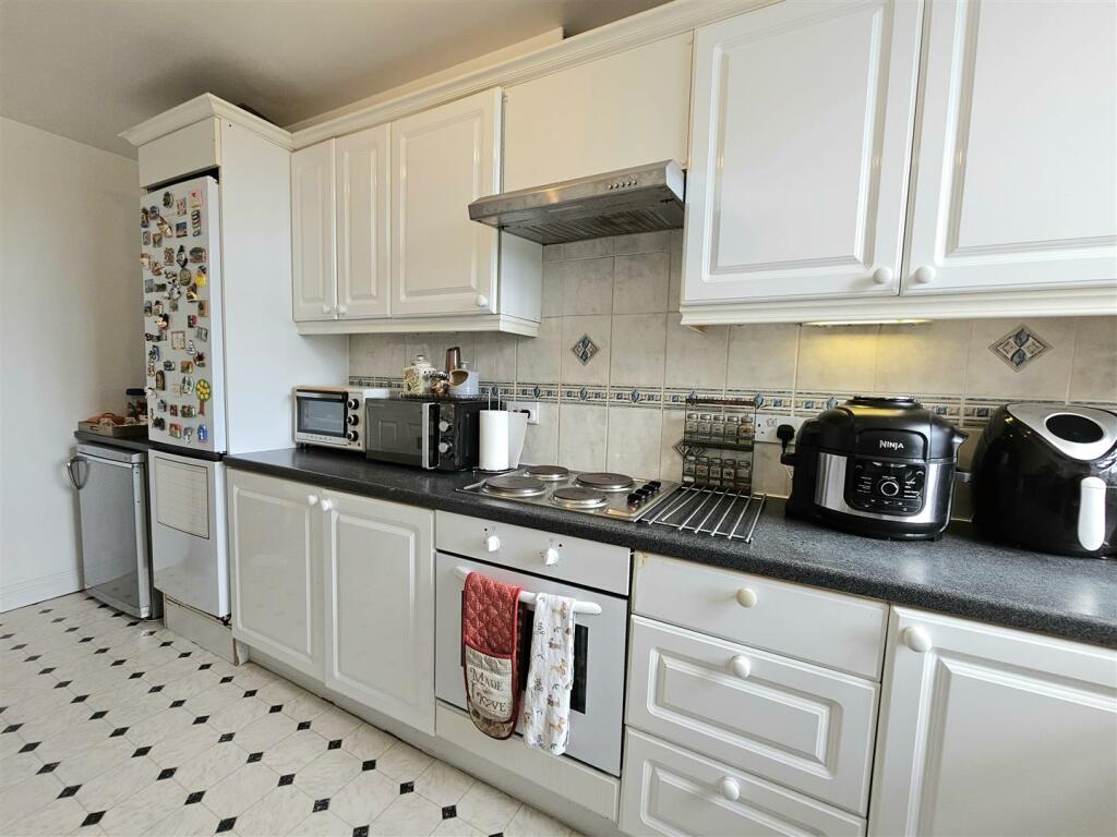 Additional image 6 of Cornfield Terrace, Eastbourne, BN21 4NS