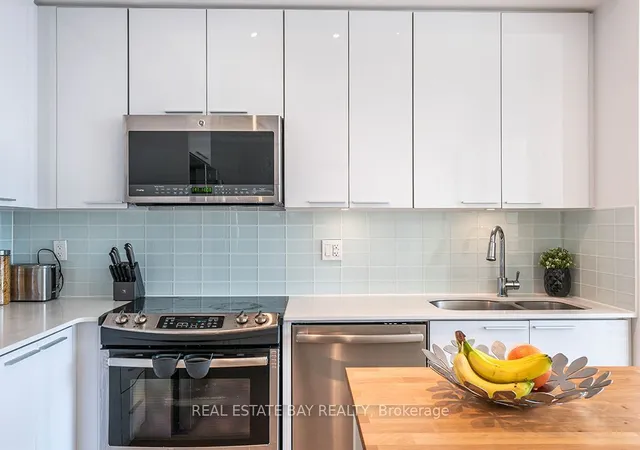 Additional image 6 of 10 Park Lawn Rd Unit 1408