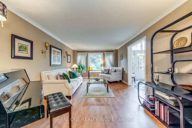 Additional image 7 of 566 Blenheim Cres