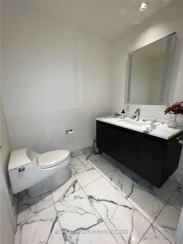 Additional image 12 of 180 University Ave Unit 4102