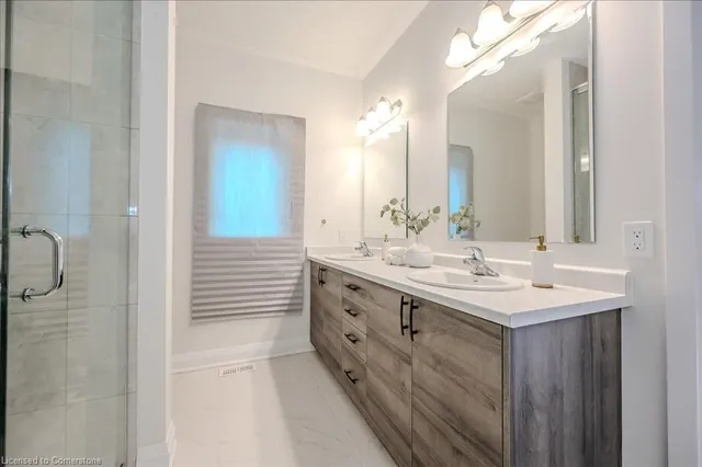 Additional image 24 of 564 Nathalie Cres