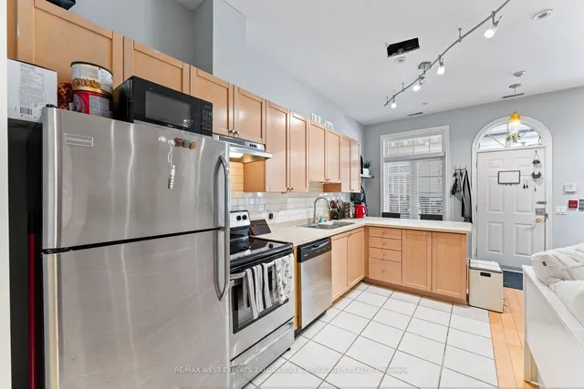 Additional image 11 of 71 Mccaul St Unit 145