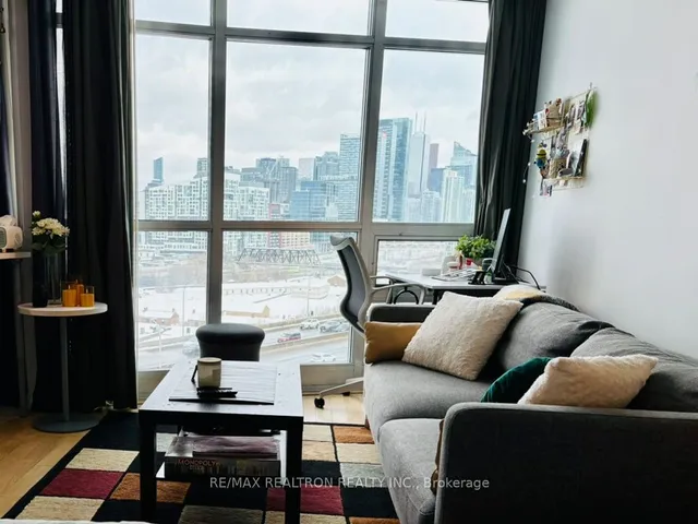 Additional image 11 of 231 Fort York Blvd Unit 1410