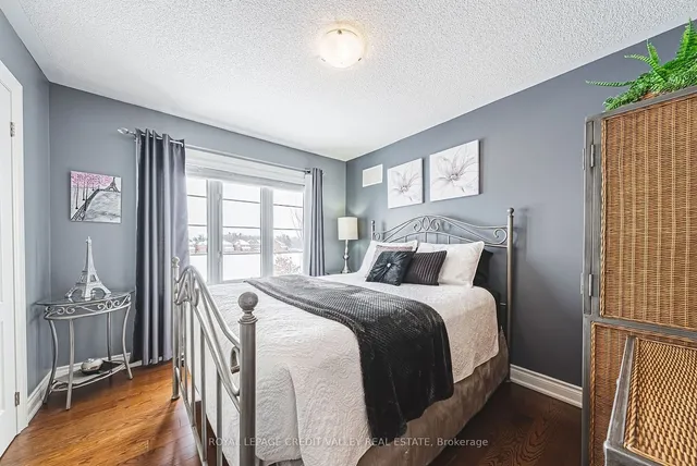 Additional image 27 of 1 Little Britain Cres