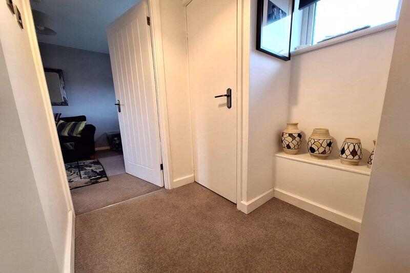 Additional image 10 of Locking Camp - NO CHAIN