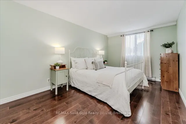 Additional image 23 of 18 Holborn Crt Unit 102