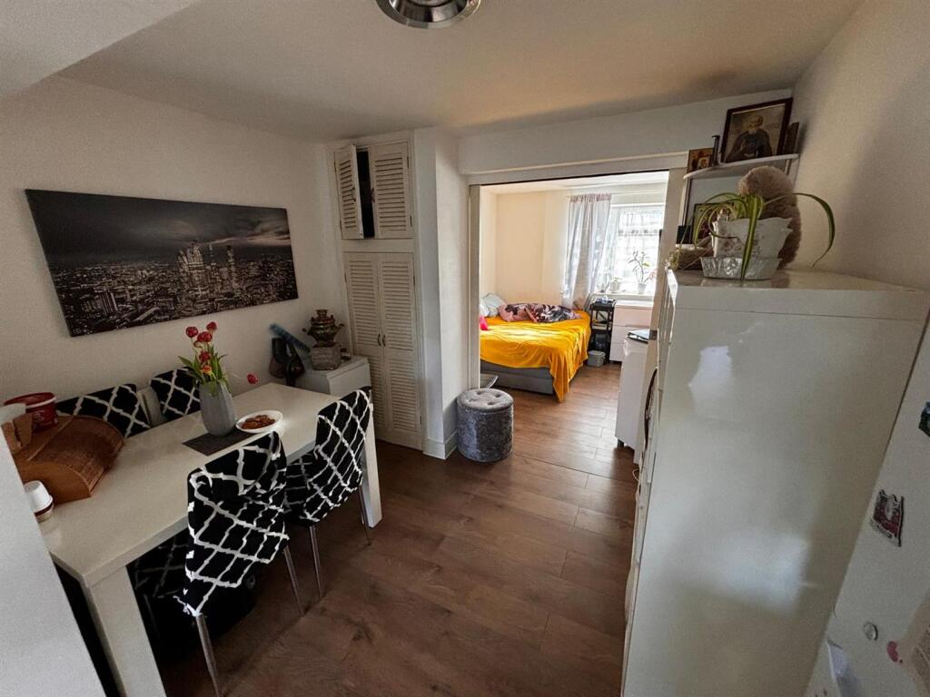 Additional image 9 of Travellers Lane, Hatfield