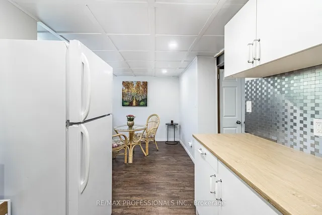 Additional image 30 of 59 Vanguard Dr