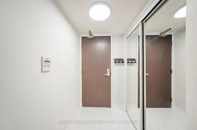 Additional image 4 of 18 Parkview Ave Unit 503