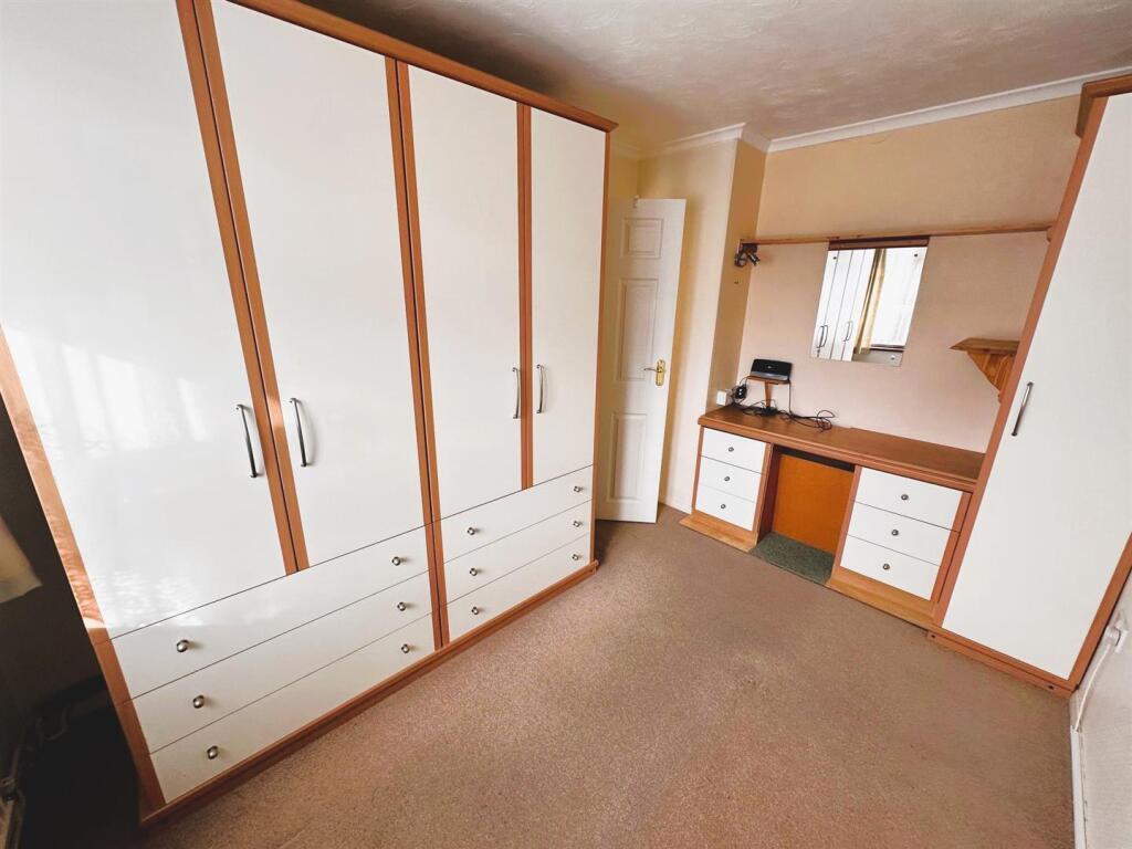 Additional image 5 of Derwent Drive, Crofton