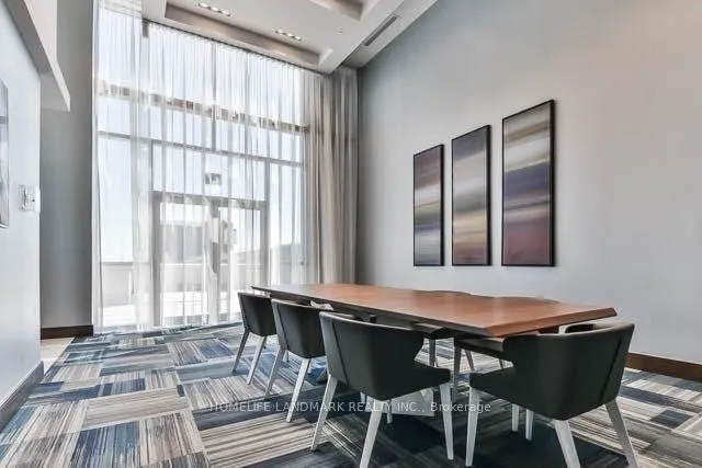 Additional image 19 of 255 Village Green Sq Unit 2804