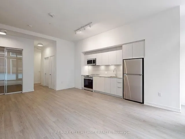 Additional image 7 of 357 King St Unit 203