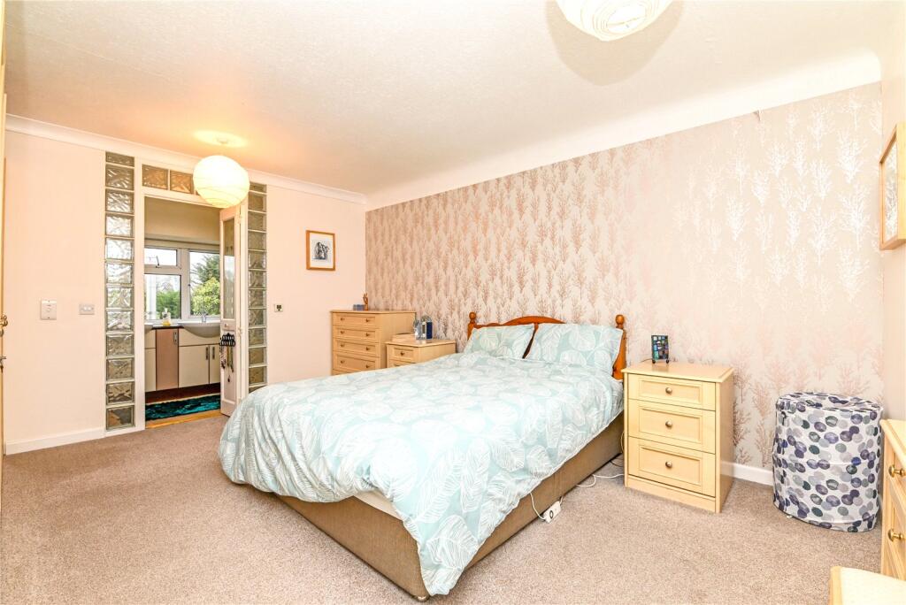 Additional image 9 of Manor Road, New Milton, Hampshire, BH25