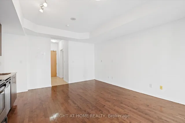 Additional image 8 of 65 Bremner Blvd Unit 2403