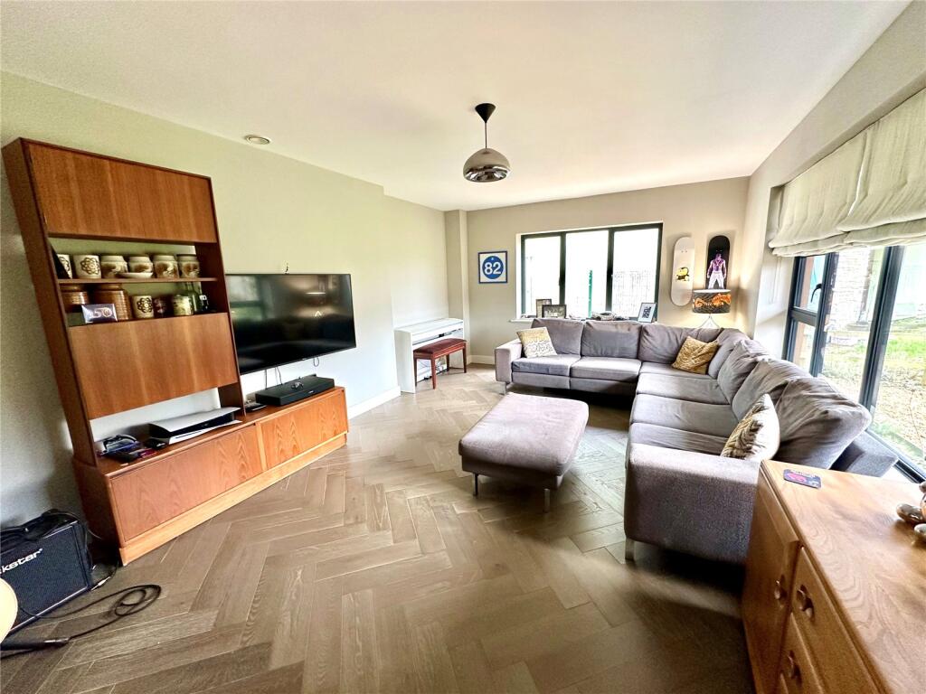 Additional image 9 of Warren Close, Ringwood, BH24