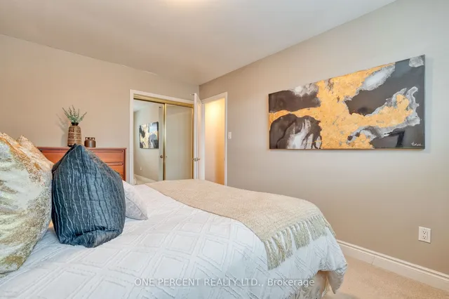 Additional image 21 of 5194 Broughton Cres