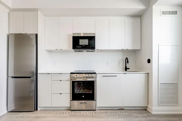 Additional image 9 of 2369 Danforth Ave Unit 904