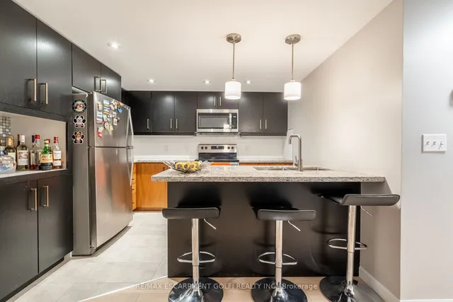 Additional image 21 of 2290 Woodward Ave