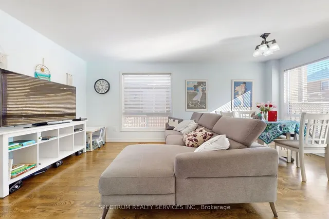 Additional image 4 of 1528 Evans Terr