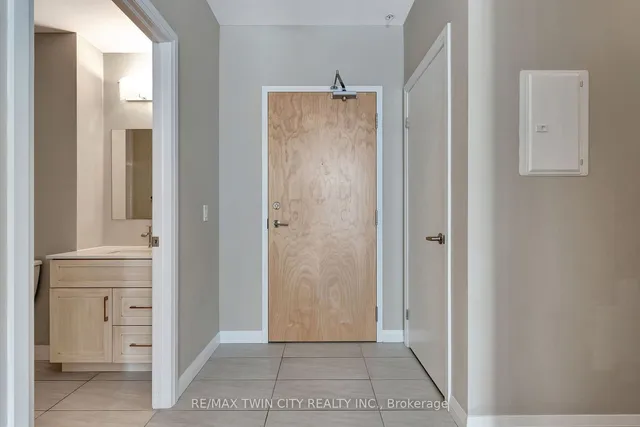 Additional image 11 of 104 Garment St Unit 906