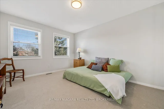 Additional image 20 of 1077 Grandeur Cres