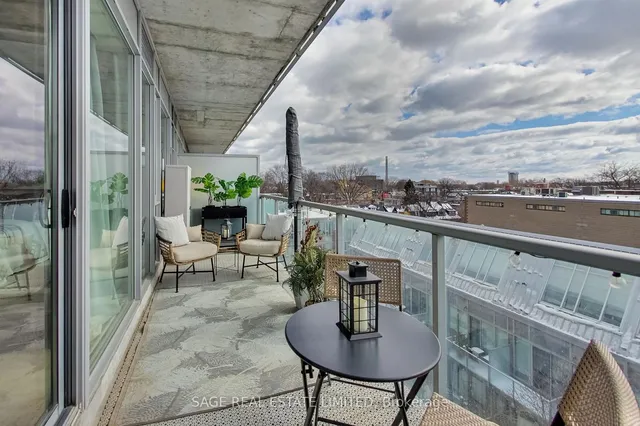 Additional image 17 of 201 Carlaw Ave Unit 509