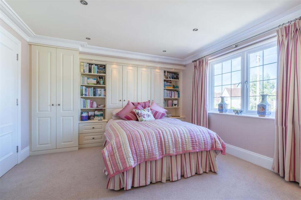 Additional image 19 of Elms Avenue, Lilliput